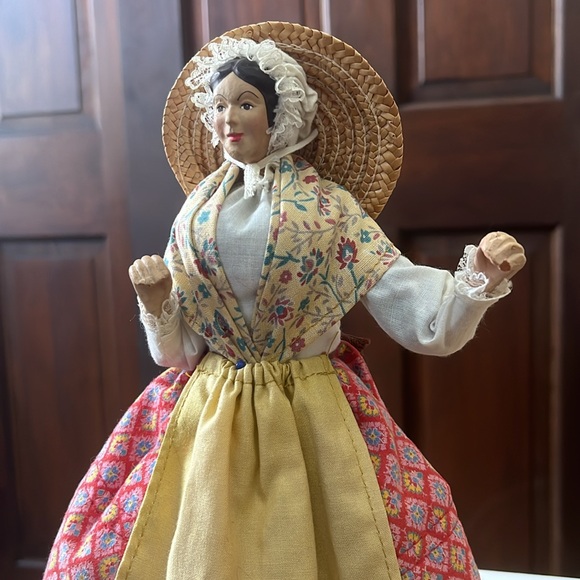 Vintage 1960 Handmade French Terra Cotta Folk Art Doll - Picture 7 of 10